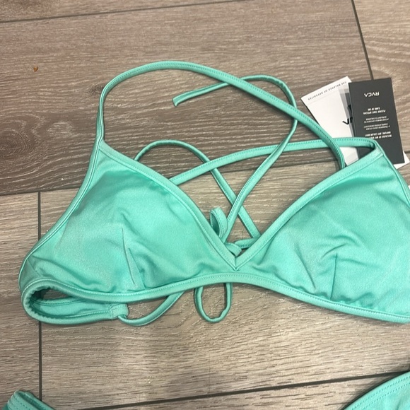 RVCA 2 piece Aqua Bikini Set size Small - Picture 4 of 8